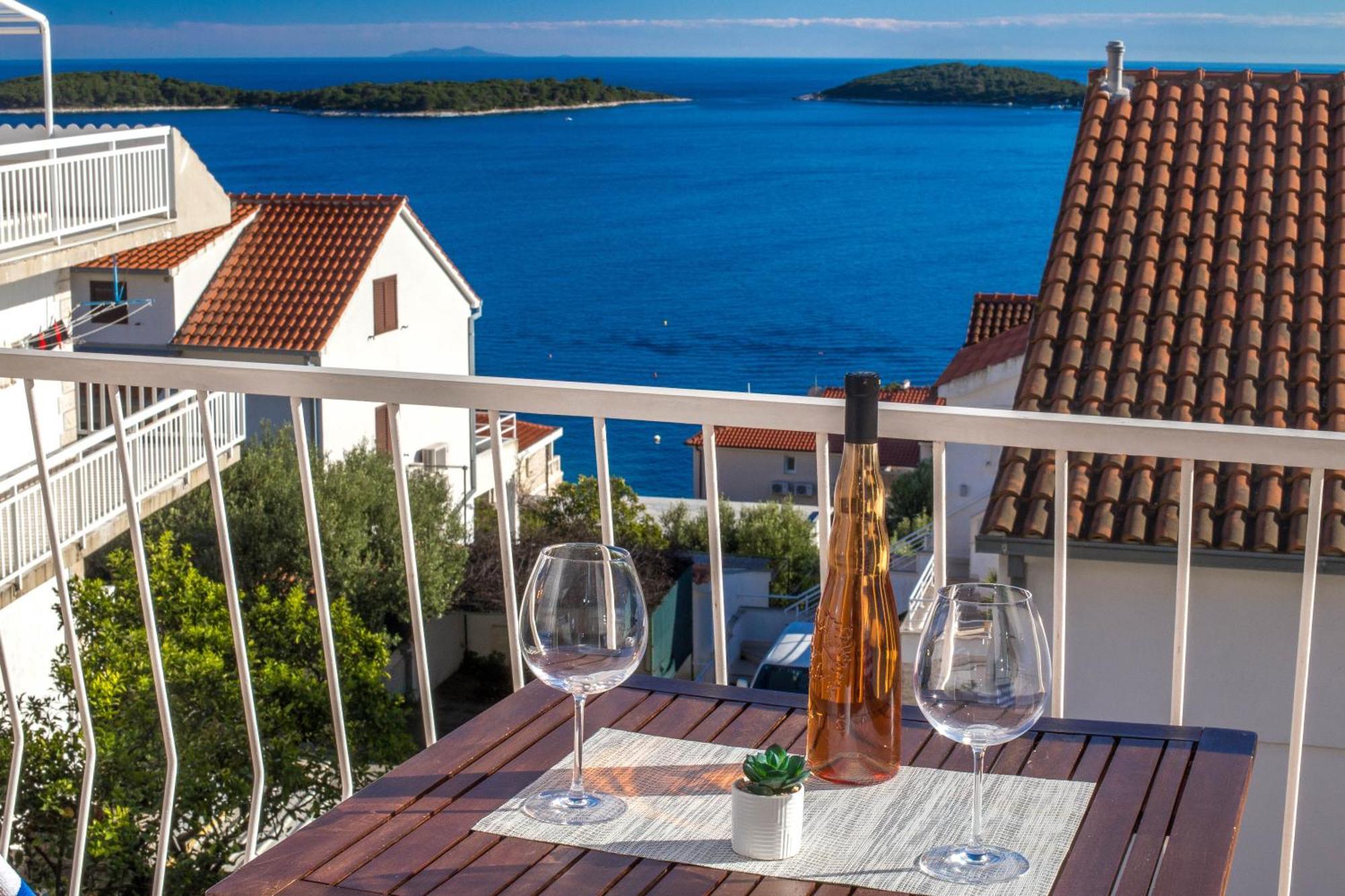 Apartment Anita Hvar Town